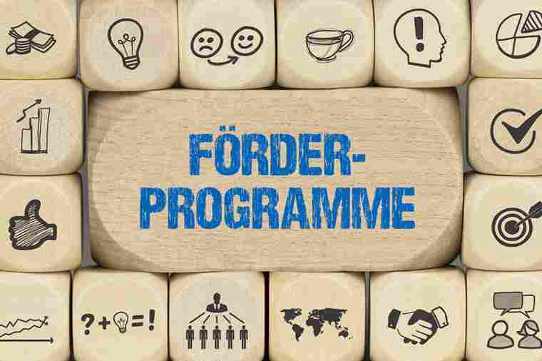 © magele-picture - stock.adobe.com Schriftzug Förderprogramm